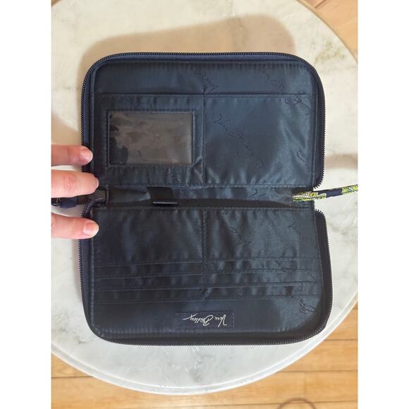 Vera Bradley | Cambridge Pattern Quilted Wristlet Wallet - Picture 6 of 9